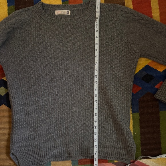 Fisherman out of Ireland Grey Knit Sweater - Picture 8 of 8